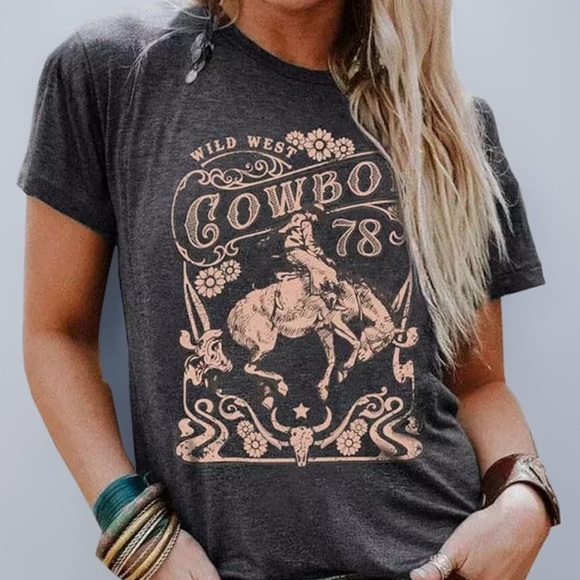 Tops - NWOT Wild West Cowboy Short Sleeve T-Shirt | Size Small